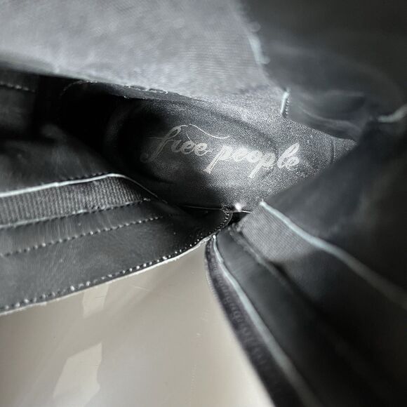 Free People Brooks Chelsea Boots Black Suede Lug Sole Elastic Sides 37 (7 US) - Picture 7 of 7